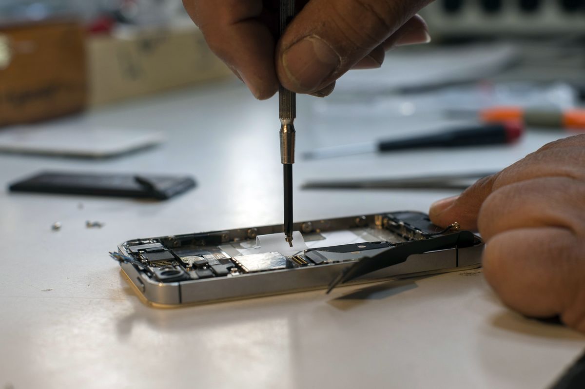 kos gantian komponen iphone